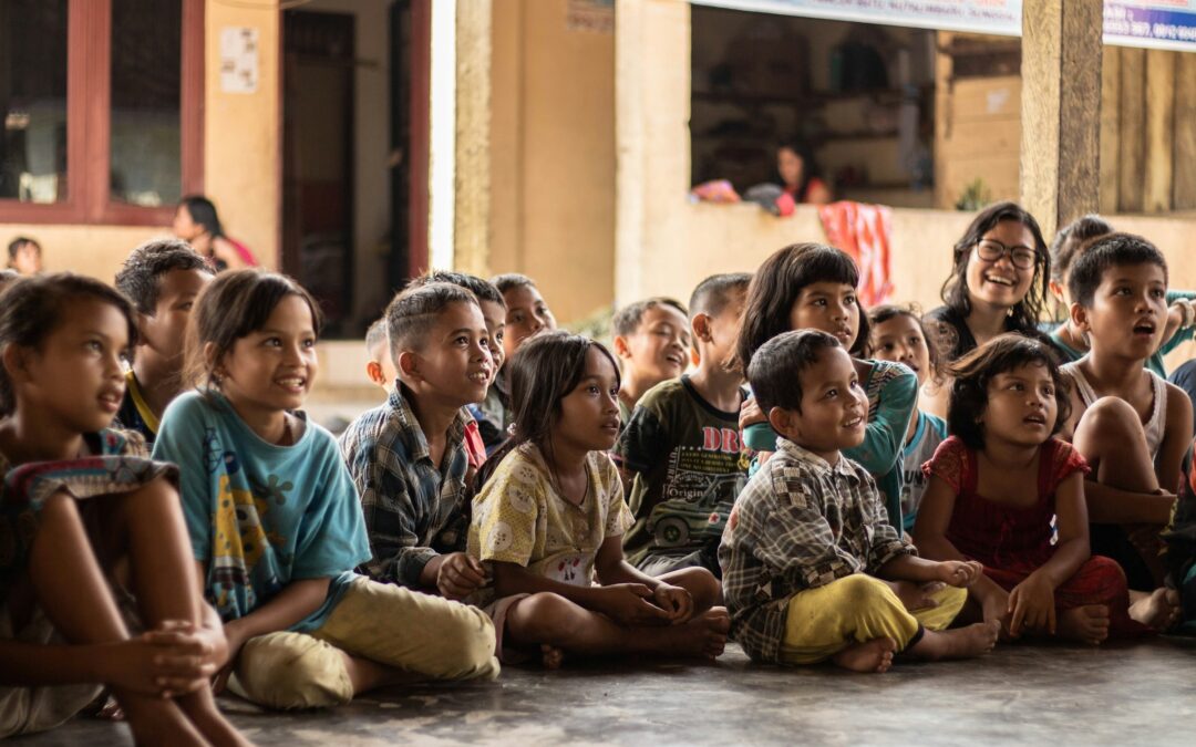 Détention d&rsquo;enfants en migration : interviews de professionnel·les du terrain